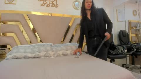 Experienced guys  online show from April 10, 2026, 5:17 pm