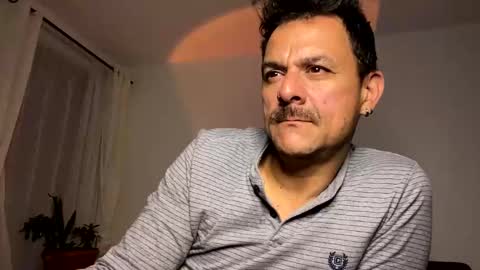 Snapshot of puro_love chatting on February 11, 2026, 3:22 am Puro Love online show from February 11, 2026, 3:22 am