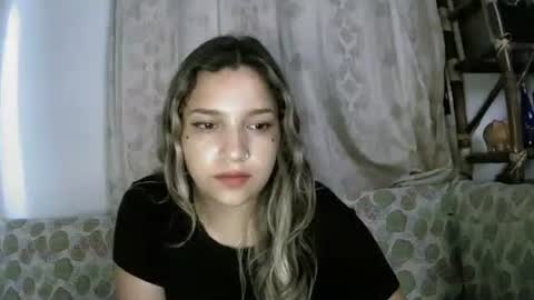 Snapshot of purple_23 chatting on March 31, 2026, 7:31 am Lizzy online show from March 31, 2026, 7:31 am