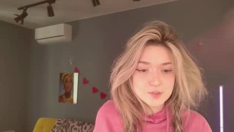 Bella online show from March 18, 2026, 5:43 am