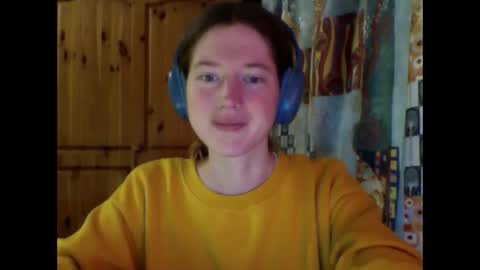 purple_cat55 online show from October 31, 2025, 8:15 am