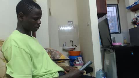 purple_hearts online show from October 5, 2025, 3:10 pm