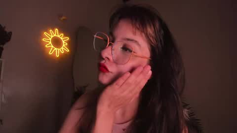 Snapshot of purple_opal chatting on April 4, 2026, 9:23 pm Vero online from Tuesday to Sunday online show from April 4, 2026, 9:23 pm