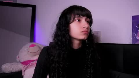 Snapshot of purplesnake_ chatting on July 25, 2026, 8:56 am Alynn online show from July 25, 2026, 8:56 am