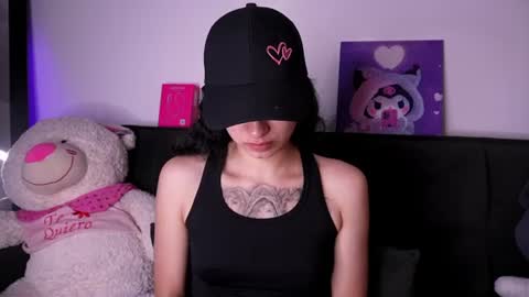 Snapshot of purplesnake_ chatting on August 2, 2026, 6:06 pm Alynn online show from August 2, 2026, 6:06 pm