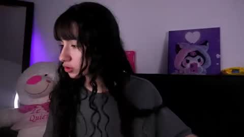 Snapshot of purplesnake_ chatting on August 7, 2026, 2:13 am Alynn online show from August 7, 2026, 2:13 am