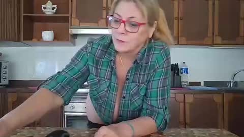 Mary online show from November 18, 2025, 9:03 am