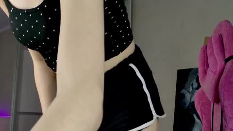 Snapshot of pussy_without_pussy chatting on October 11, 2025, 7:23 pm Dasha online show from October 11, 2025, 7:23 pm