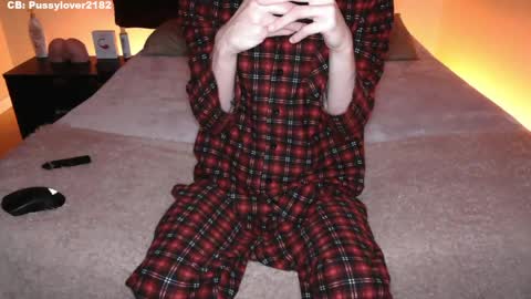 pussylover2182 online show from October 2, 2025, 3:13 am