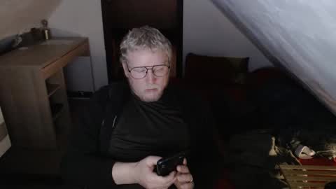 pussylovercb online show from December 19, 2025, 9:49 am