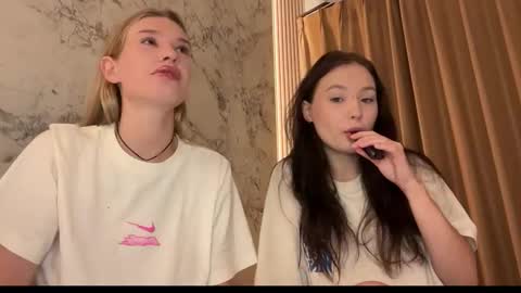 Lina online show from February 14, 2026, 11:34 pm