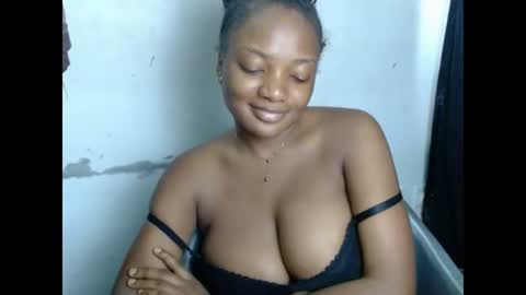 Snapshot of pussyxwetx chatting on June 25, 2026, 11:31 pm pussyxwetx online show from June 25, 2026, 11:31 pm