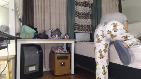 Snapshot of putiputi4u chatting on January 3, 2025, 10:52 am putiputi4u online show from January 3, 2025, 10:52 am