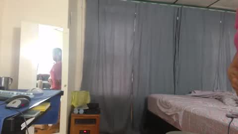 putiputi4u online show from March 21, 2026, 9:40 pm