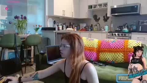 Snapshot of pxlprncss chatting on September 11, 2025, 12:00 am Jenna Gee online show from September 11, 2025, 12:00 am