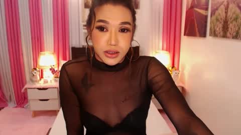 Snapshot of pythoncock4u chatting on December 22, 2024, 1:11 pm Queen Agatha online show from December 22, 2024, 1:11 pm