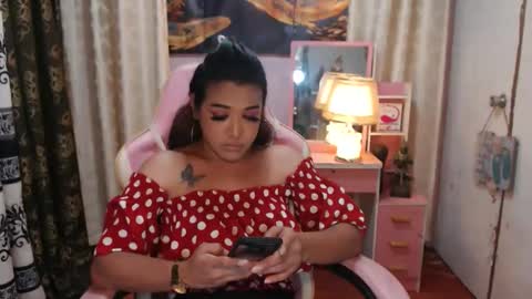 Snapshot of pythoncock4u chatting on March 6, 2025, 11:03 am Queen Agatha online show from March 6, 2025, 11:03 am