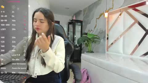 Qetsyah online show from April 15, 2026, 1:40 pm