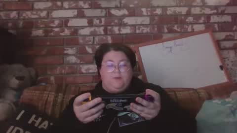 Br4tty Bunny online show from December 18, 2025, 4:35 pm