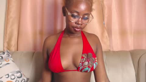 Snapshot of quaine_ryleighn chatting on January 18, 2026, 9:13 am RYLEIGHN online show from January 18, 2026, 9:13 am