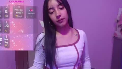 Snapshot of quee_tiana chatting on July 17, 2026, 2:29 am your princess online show from July 17, 2026, 2:29 am