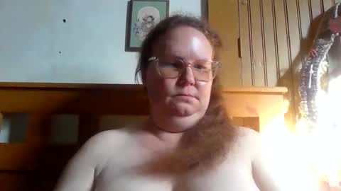 Snapshot of queen2118694 chatting on February 18, 2026, 8:16 pm naughty Queen online show from February 18, 2026, 8:16 pm