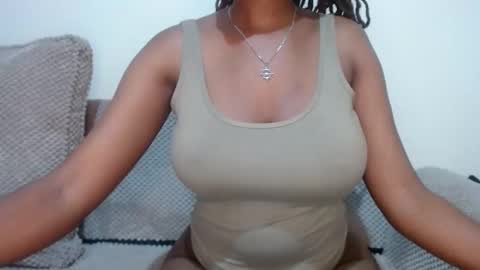 queen74890 online show from October 26, 2025, 11:49 am