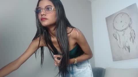 Snapshot of queen_adhara chatting on March 16, 2026, 1:48 pm ANTONELLA online show from March 16, 2026, 1:48 pm