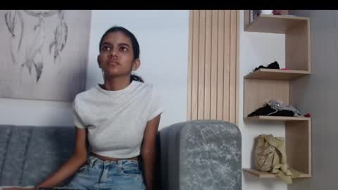 Snapshot of queen_adhara chatting on May 24, 2026, 12:32 pm ANTONELLA online show from May 24, 2026, 12:32 pm