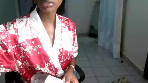 Snapshot of queen_asha chatting on February 3, 2026, 4:34 pm queen_asha online show from February 3, 2026, 4:34 pm