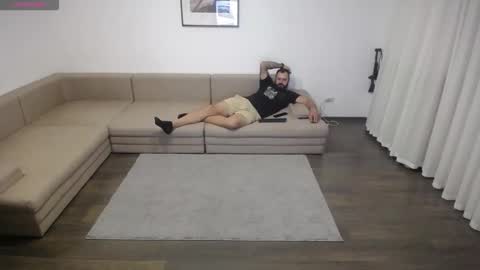 Snapshot of queen_bj19 chatting on November 9, 2025, 7:34 pm queen_bj19 online show from November 9, 2025, 7:34 pm