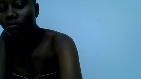 queen_diveer online show from September 17, 2025, 5:09 am
