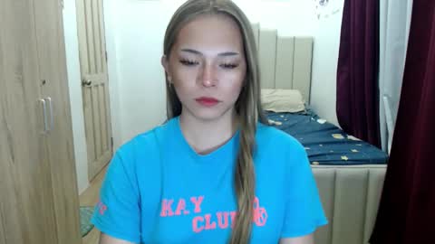 Snapshot of queen_heart0 chatting on June 2, 2026, 2:02 am shawny online show from June 2, 2026, 2:02 am