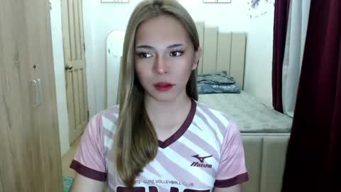 Snapshot of queen_heart0 chatting on June 17, 2026, 12:46 am shawny online show from June 17, 2026, 12:46 am