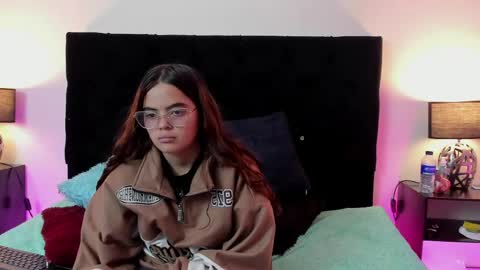 queen_misy online show from May 21, 2026, 9:33 pm