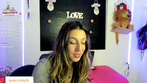 queen_natttyy online show from December 19, 2024, 7:07 am