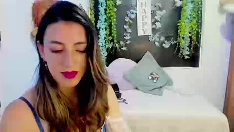 queen_natttyy online show from September 8, 2025, 3:11 pm