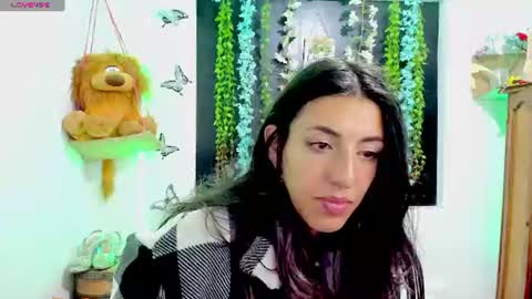 Snapshot of queen_natttyy chatting on July 8, 2026, 3:33 am queen_natttyy online show from July 8, 2026, 3:33 am