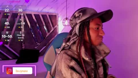   online show from September 22, 2025, 11:23 am