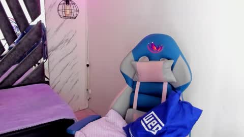   online show from October 29, 2025, 12:07 pm