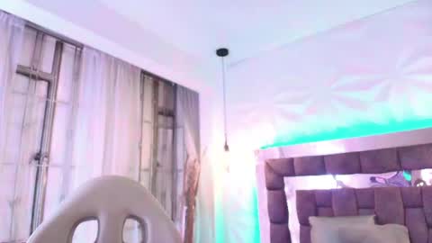   online show from June 19, 2026, 12:09 pm