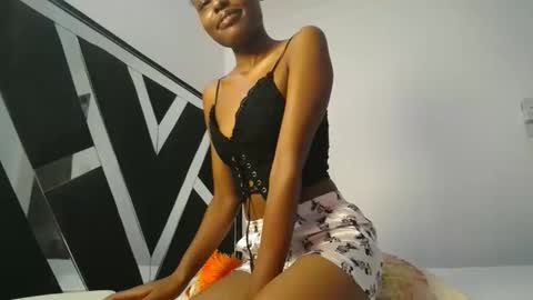 Snapshot of queen_sashavixen chatting on April 17, 2026, 5:10 am queen_sashavixen online show from April 17, 2026, 5:10 am