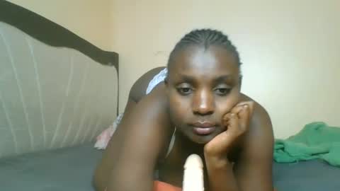 queen online show from June 12, 2026, 2:27 pm