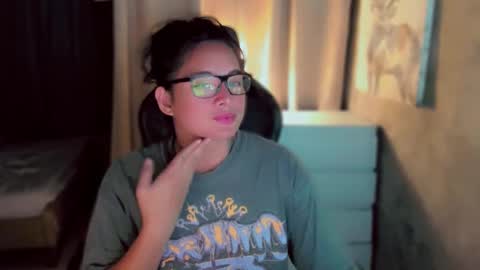 Snapshot of queenarthalia chatting on October 12, 2025, 7:07 am ARTHA online show from October 12, 2025, 7:07 am