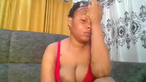 Snapshot of queenbeiby05 chatting on May 27, 2026, 6:10 am queen online show from May 27, 2026, 6:10 am