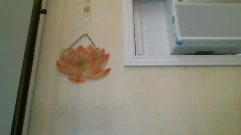 Snapshot of queencrimsonlvx chatting on November 7, 2025, 10:21 pm queencrimsonlvx online show from November 7, 2025, 10:21 pm