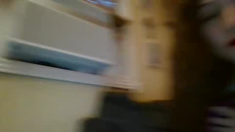 Snapshot of queencrimsonlvx chatting on April 16, 2026, 2:01 am queencrimsonlvx online show from April 16, 2026, 2:01 am