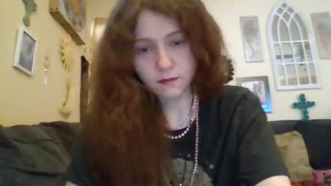 Snapshot of queencrimsonlvx chatting on May 2, 2026, 8:03 pm queencrimsonlvx online show from May 2, 2026, 8:03 pm