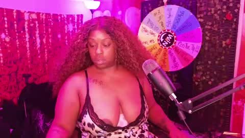 Queen Cherise Roze online show from June 3, 2026, 5:51 pm