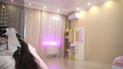 Nelly  INSTA  queenelia  online show from April 11, 2026, 10:52 am